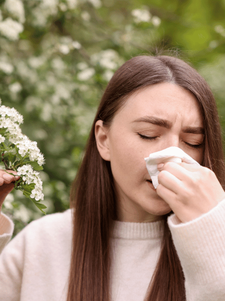 frau mit allergie Frau mit Allergie.